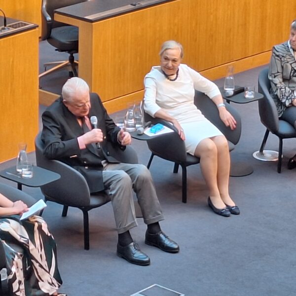 Happy European Moments: Besuch im BKA, Gedenkveranstaltung im Österreichischen Parlament, Paneuropa, Europetrain