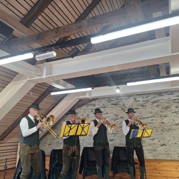 Verleihung der Friedensmedaille und EUROPAFEST auf der Europaburg Forchtenstein in Neumarkt ( ST) am 3.10.2025