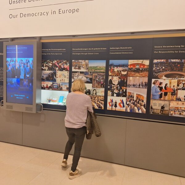 Happy European Moments: Besuch im BKA, Gedenkveranstaltung im Österreichischen Parlament, Paneuropa, Europetrain