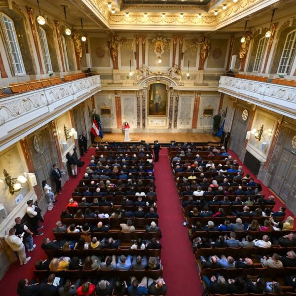 Happy European Moments: Besuch im BKA, Gedenkveranstaltung im Österreichischen Parlament, Paneuropa, Europetrain