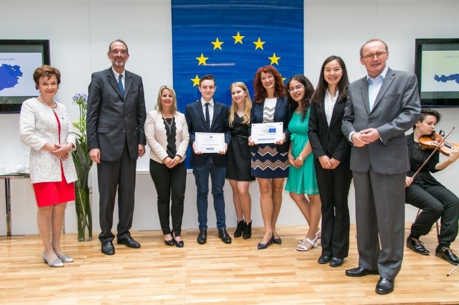 Illustration: Feierliche Zeremonie im Haus der EU in Wien am 29.Juni 2018: Botschafterschulen des Europäischen Parlaments