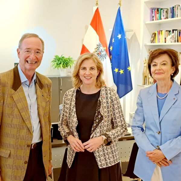 Die AEDE- Österreich wünscht allen Europtimist/innen schöne und erholsame Ferien!